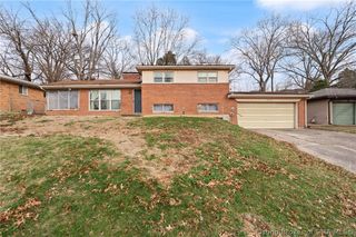 2416 Stover Drive, New Albany, IN 47150