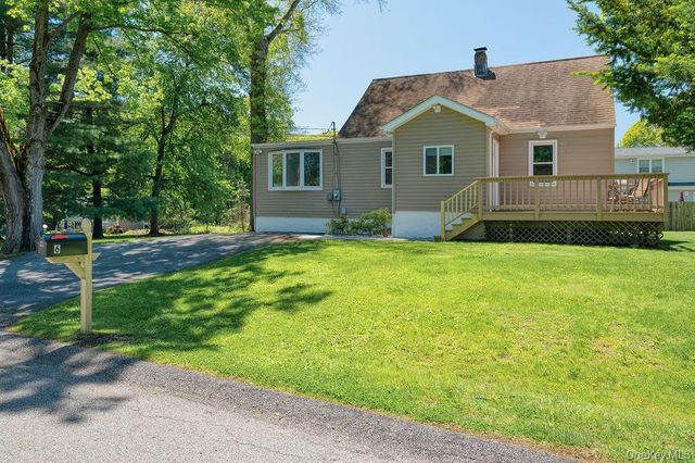 6 Winterberry Road, Beacon, NY 12508