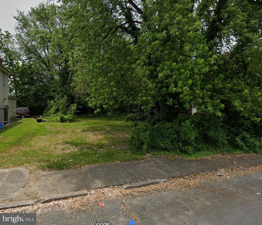 32 WALNUT STREET, Penns Grove, NJ 08069