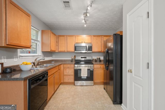 684 Georgetown Court, Jonesboro, GA 30236