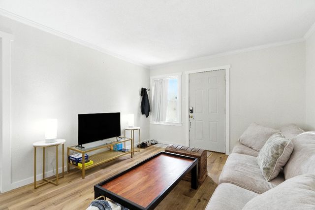 517 18th Street NE, Cedar Rapids, IA 52402