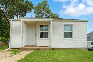 517 18th Street NE, Cedar Rapids, IA 52402