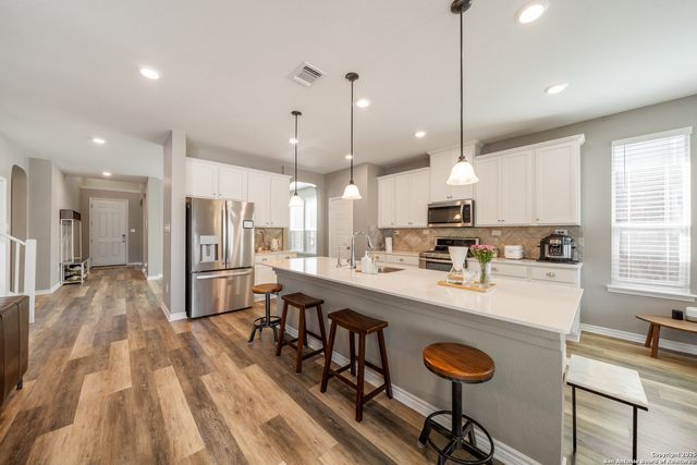 11312 Red Oak Turn, Helotes, TX 78023