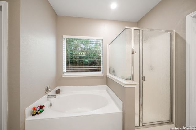 11312 Red Oak Turn, Helotes, TX 78023