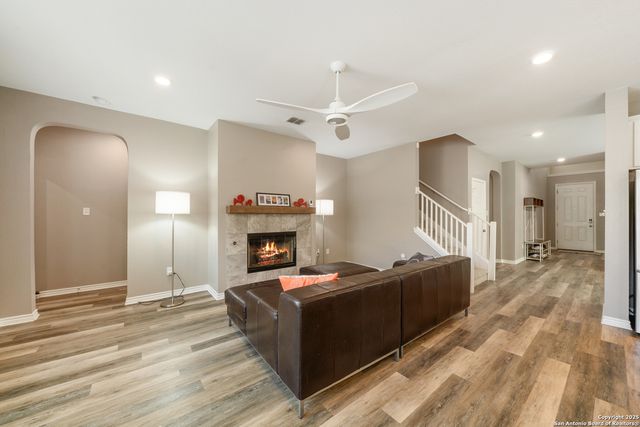 11312 Red Oak Turn, Helotes, TX 78023