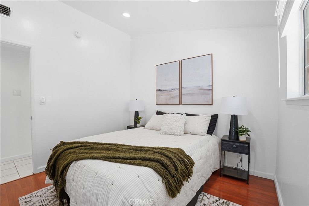 Image 18 of property listing at 18631 Kimbrough Street, Canyon Country, CA 91351