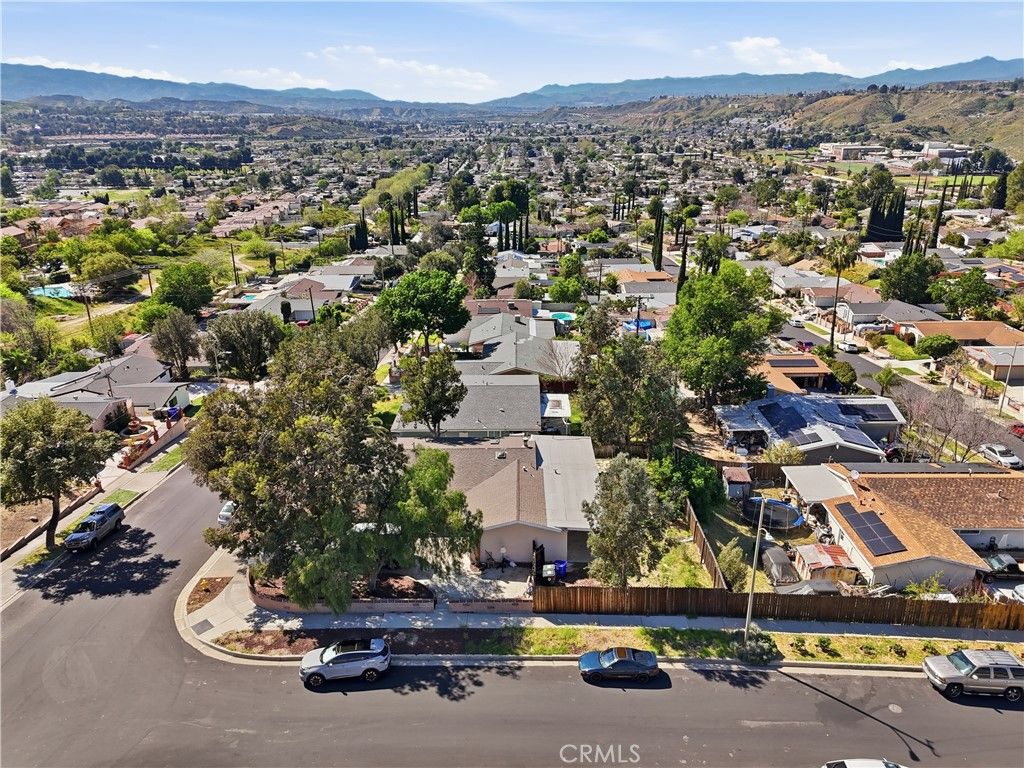 Image 26 of property listing at 18631 Kimbrough Street, Canyon Country, CA 91351