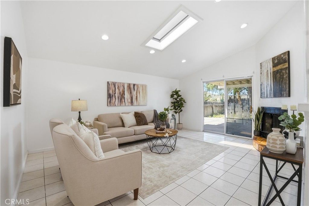 Image 3 of property listing at 18631 Kimbrough Street, Canyon Country, CA 91351