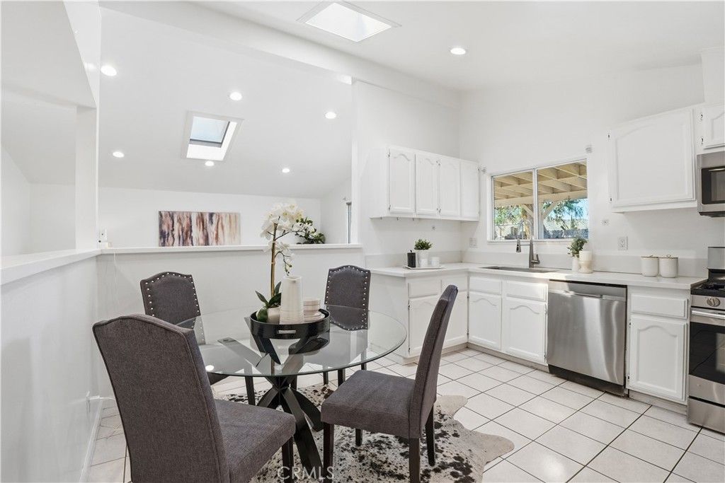 Image 7 of property listing at 18631 Kimbrough Street, Canyon Country, CA 91351