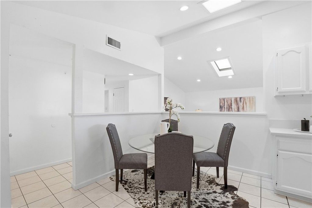 Image 8 of property listing at 18631 Kimbrough Street, Canyon Country, CA 91351