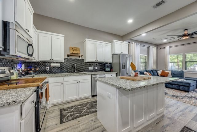 608 Baker Street, Denison, TX 75020