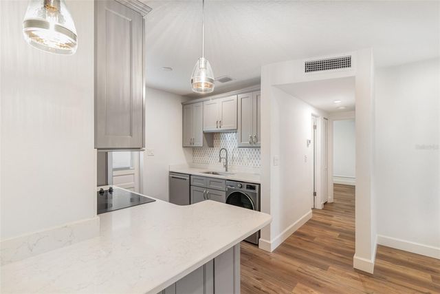 151 N ORLANDO AVENUE 207, Winter Park, FL 32789