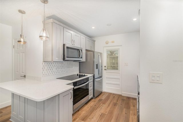 151 N ORLANDO AVENUE 207, Winter Park, FL 32789