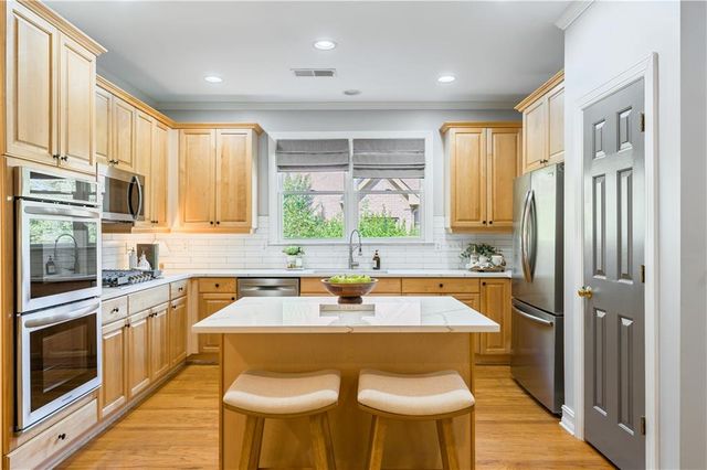 7040 Grassmoor Grange Way, Cumming, GA 30040