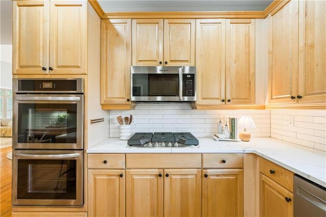 7040 Grassmoor Grange Way, Cumming, GA 30040
