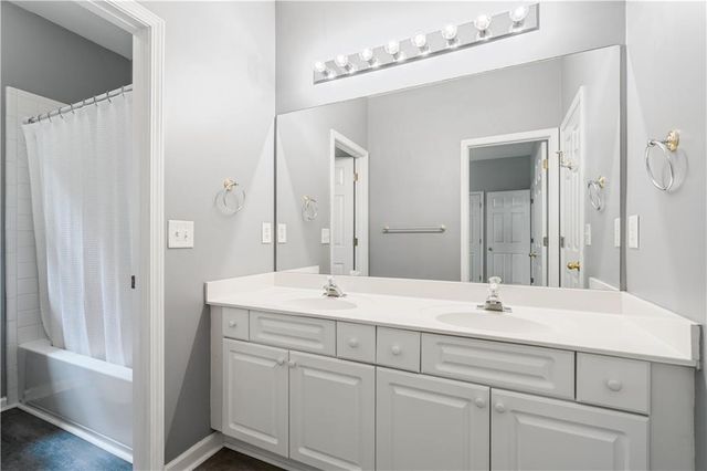 7040 Grassmoor Grange Way, Cumming, GA 30040