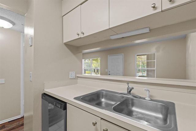 14419 HANGING MOSS CIRCLE 101, Tampa, FL 33613