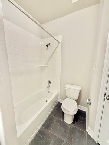 15810 Tullich Knoll Drive, Humble, TX 77346