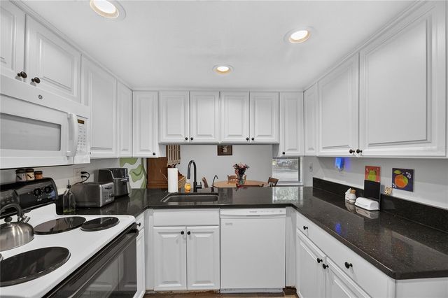 810 HUNTERS COURT, Brandon, FL 33511