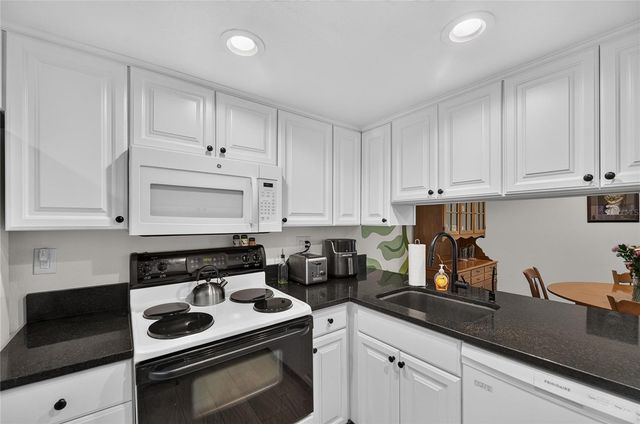810 HUNTERS COURT, Brandon, FL 33511