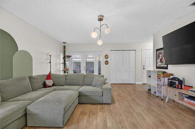 810 HUNTERS COURT, Brandon, FL 33511