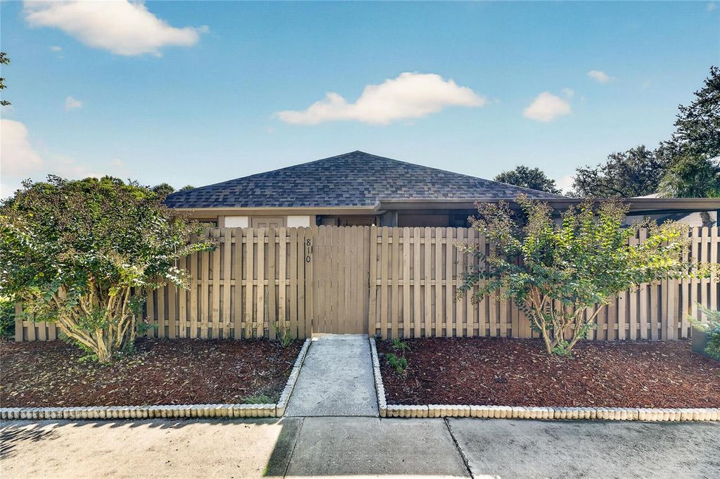 810 HUNTERS COURT, Brandon, FL 33511