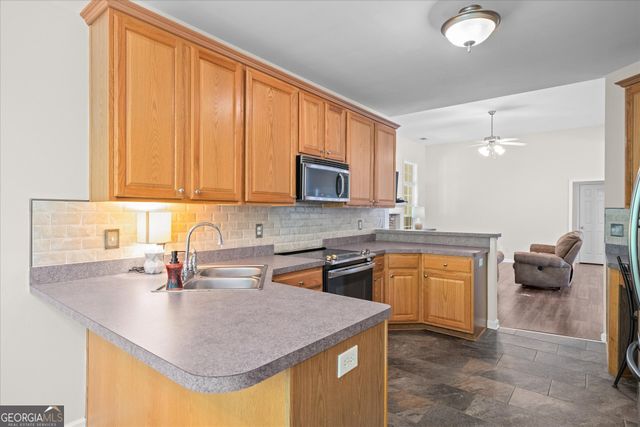 5071 Woodmont Drive, Villa Rica, GA 30180