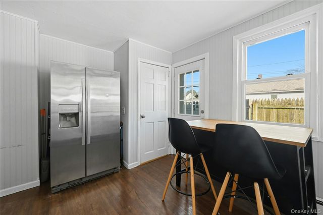 12 Charles Street, Bay Shore, NY 11706