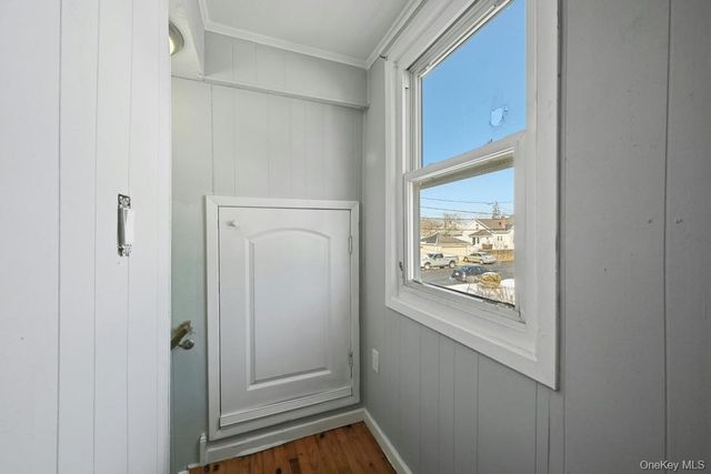 12 Charles Street, Bay Shore, NY 11706