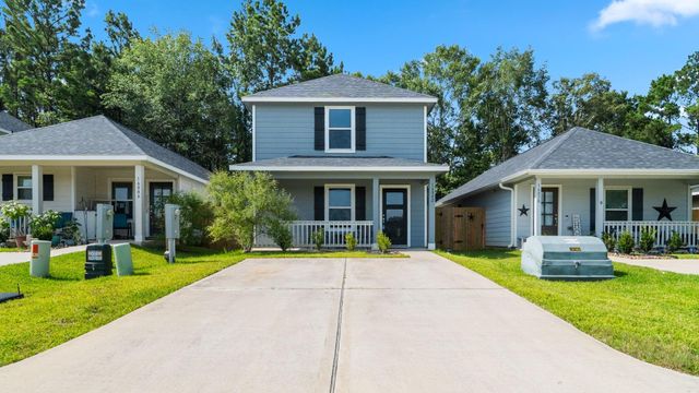 16842 Marie Village Drive, Conroe, TX 77306
