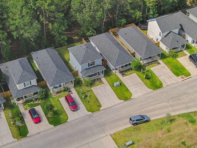 16842 Marie Village Drive, Conroe, TX 77306
