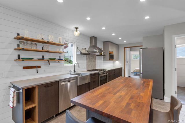 60 Pleasant Avenue, Pleasantville, NY 10570