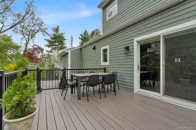 60 Pleasant Avenue, Pleasantville, NY 10570
