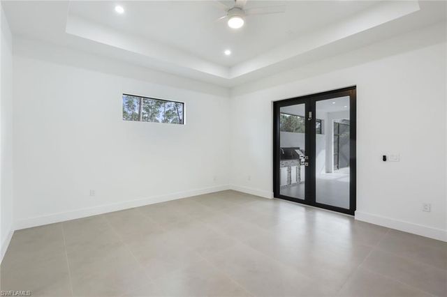 2806 Golden Gate BLVD W, Naples, FL 34120