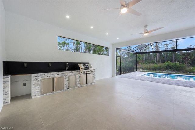 2806 Golden Gate BLVD W, Naples, FL 34120