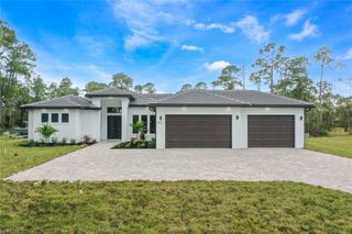 2806 Golden Gate BLVD W, Naples, FL 34120