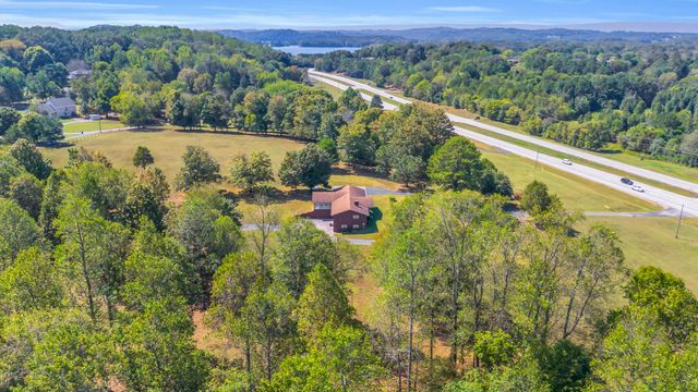 8024 Highway 58, Harrison, TN 37341