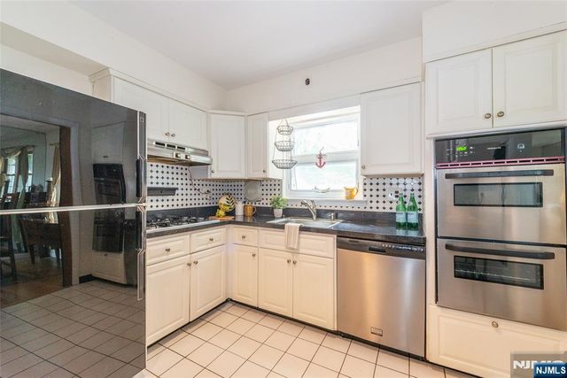 121 Bender Drive, Clifton, NJ 07013