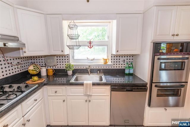 121 Bender Drive, Clifton, NJ 07013