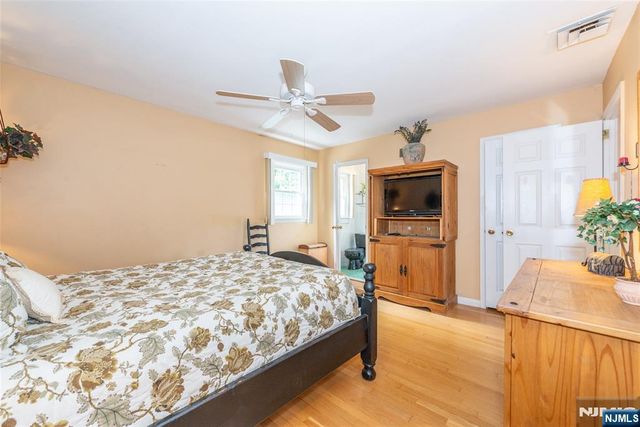 121 Bender Drive, Clifton, NJ 07013