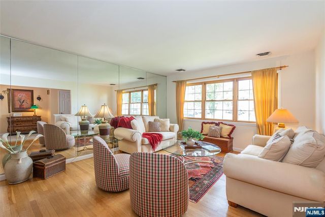 121 Bender Drive, Clifton, NJ 07013