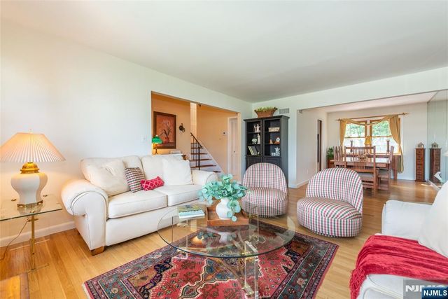 121 Bender Drive, Clifton, NJ 07013