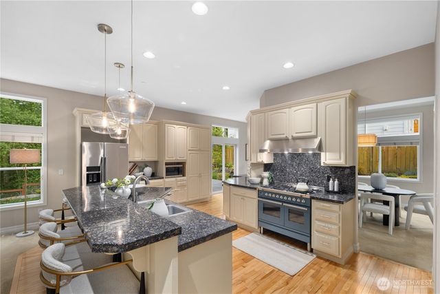 4227 NE 27th Place, Renton, WA 98059