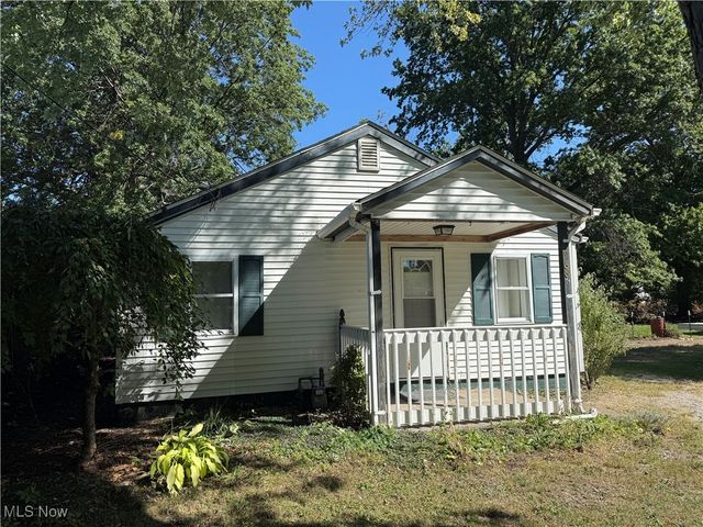 988 Oakwood Boulevard, Painesville Twp, OH 44077