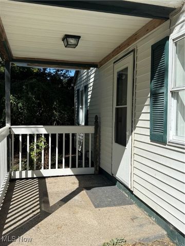 988 Oakwood Boulevard, Painesville Twp, OH 44077