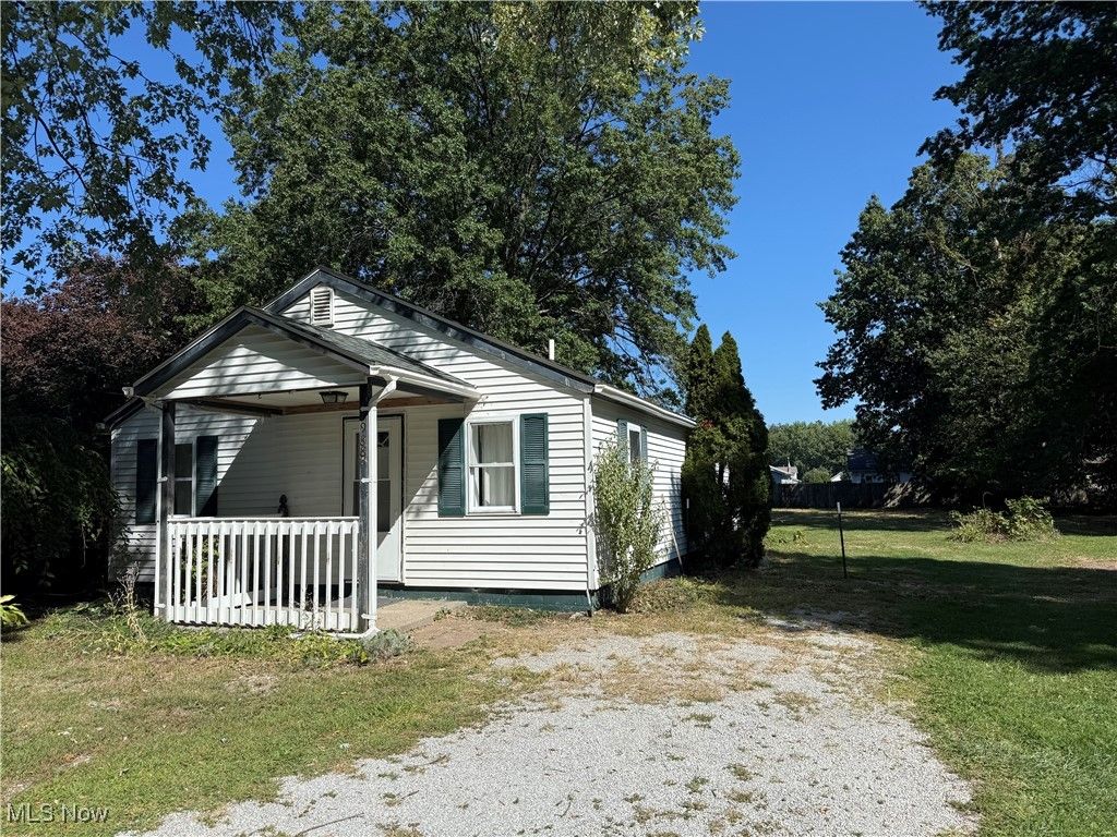 988 Oakwood Boulevard, Painesville Twp, OH 44077