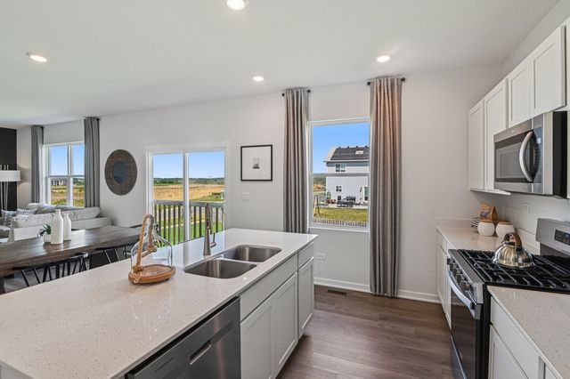 959 Sapphire Lane, Montgomery, IL 60538