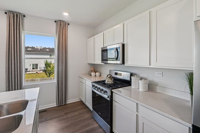 959 Sapphire Lane, Montgomery, IL 60538