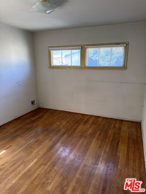 Image 11 of property listing at 8230 Kyle Street, Sunland, CA 91040