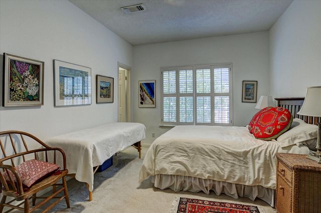 2125 Bering Drive 2125, Houston, TX 77057
